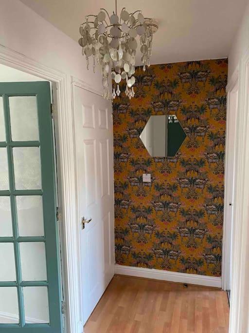 شقة Canal-Flat Near Stratford International Station لندن المظهر الخارجي الصورة